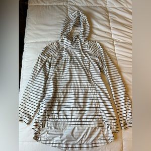 Lululemon Run: In the Rain jacket